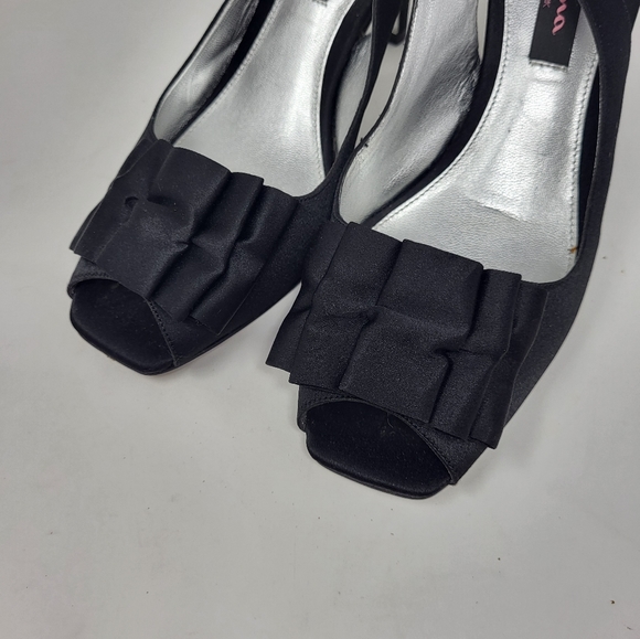 Vintage Y2K Black Satin Sling Back 3" Flat Bow Front Peep Toe Heels by Nina 7 - Picture 2 of 12